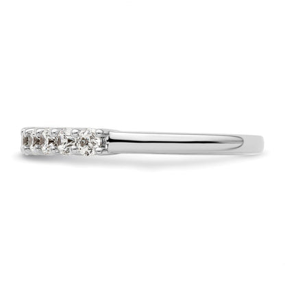 14K Weißgold Ring mit 9 natürlichen Diamanten