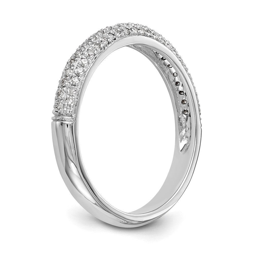14K Weißgold Ring mit natürlichen Diamanten