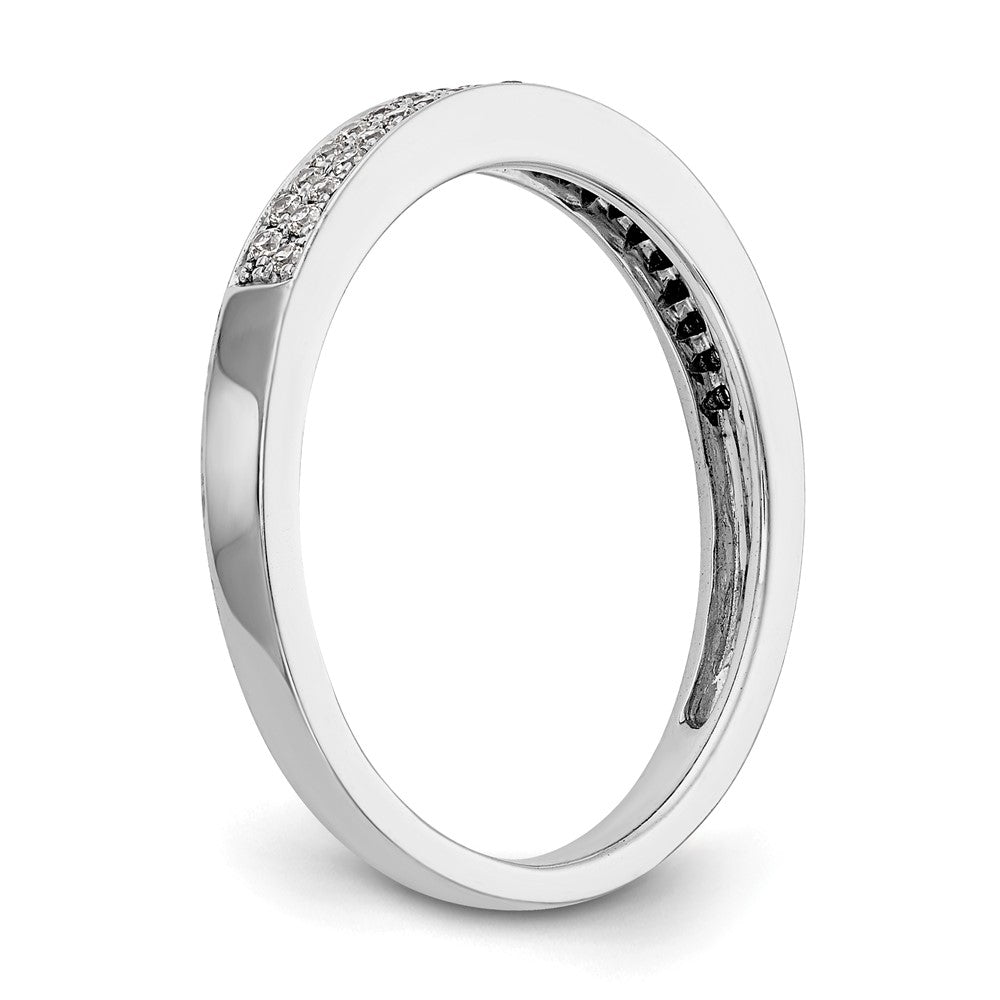 14K Weißgold Ehering mit Diamanten in Mikrofassung