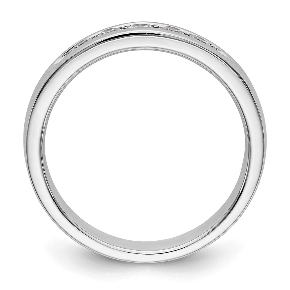 Ring aus 14K Weißgold mit 5 kanalgefassten Diamanten