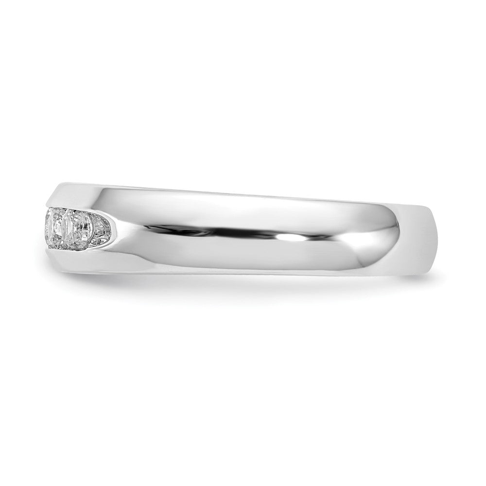 14K Weißgold Fünf-Stein-Ring mit natürlichen Diamanten in Kanalfassung