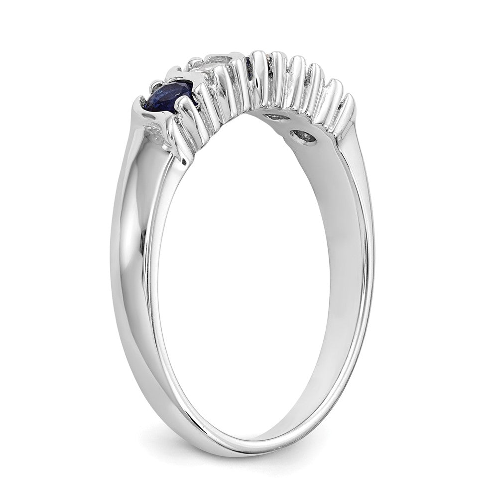 14K Weißgold Ring mit natürlichen Diamanten und Saphir