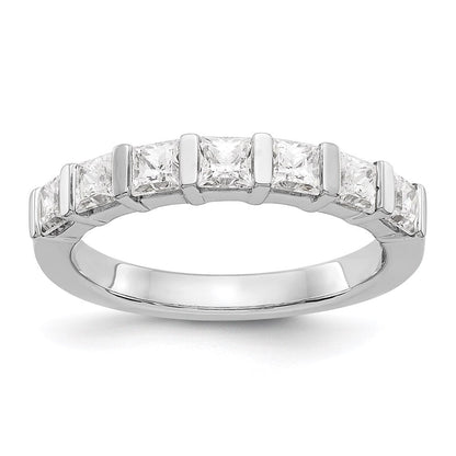 14K Weißgold Ring mit 7 echten Diamanten