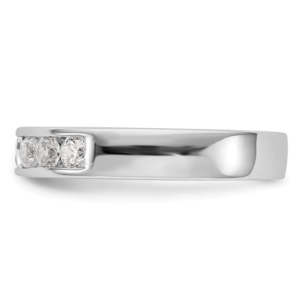 14K Weißgold Ring mit 7 Steinen und 0,5K runden Diamanten in Kanalfassung