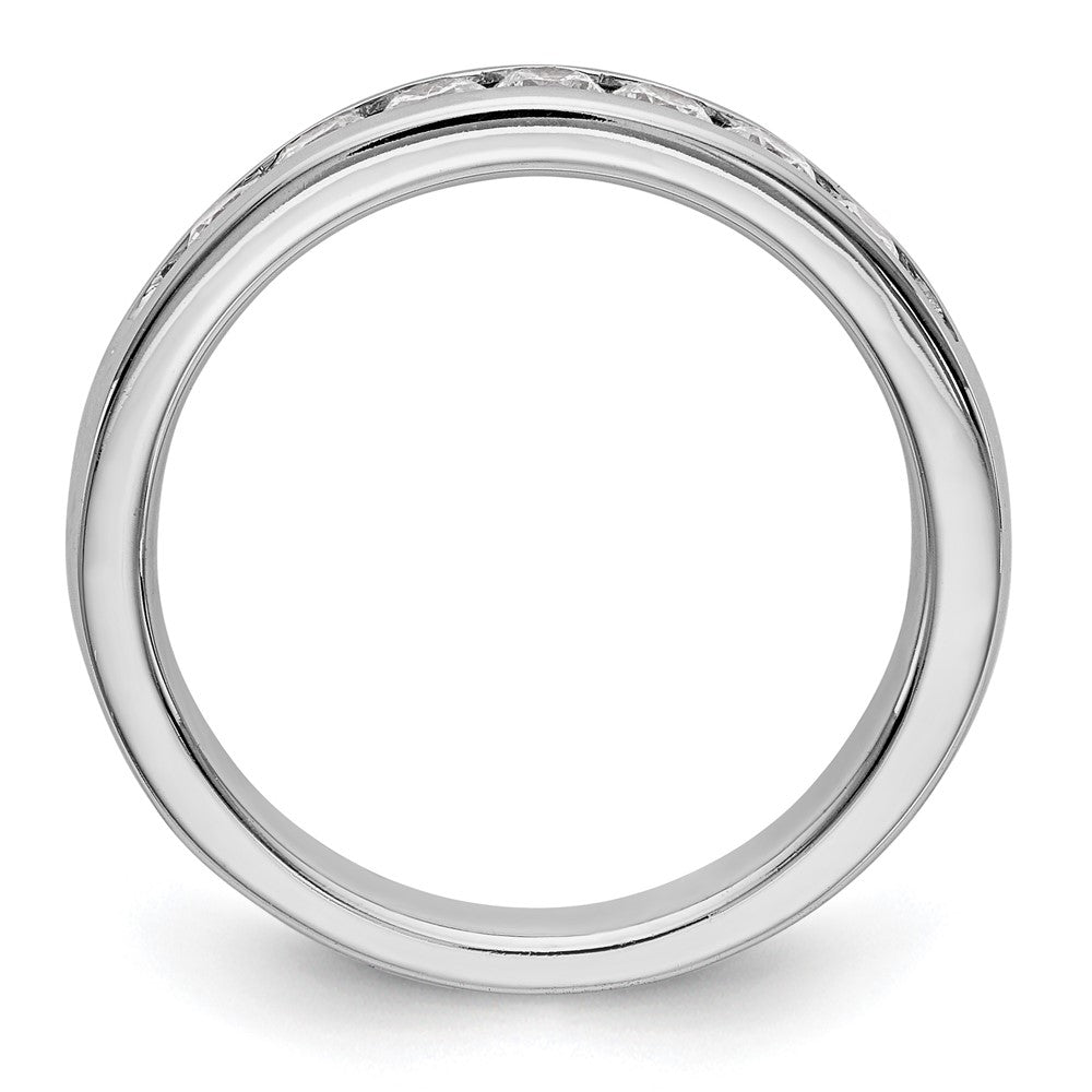 14K Weißgold Ring mit 7 Steinen und 0,5K rundem Diamanten in Kanalfassung