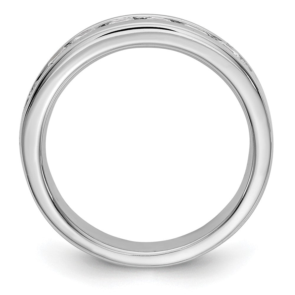 14K Weißgold Ehering mit 7 Diamanten in Kanalfassung