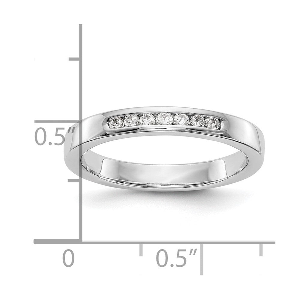 14K Weißgold Ehering mit 7 Diamanten in Kanalfassung