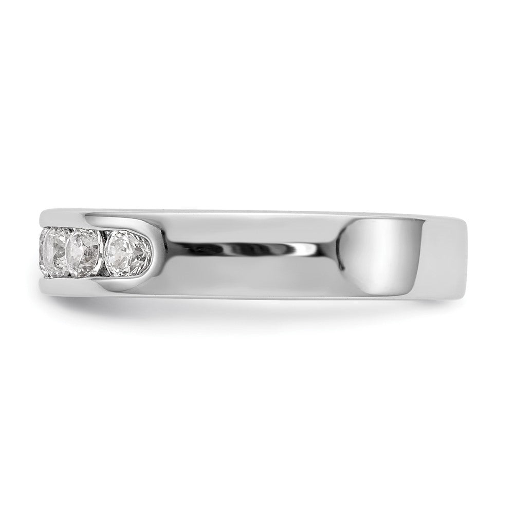 14K Weißgold Ehering mit 7 Diamanten in Kanalfassung