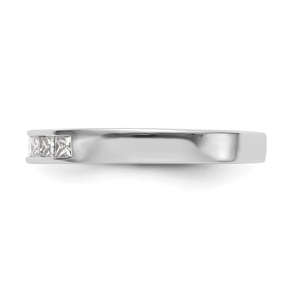 585 Weißgold Ehering mit 7 Diamanten in Kanalfassung