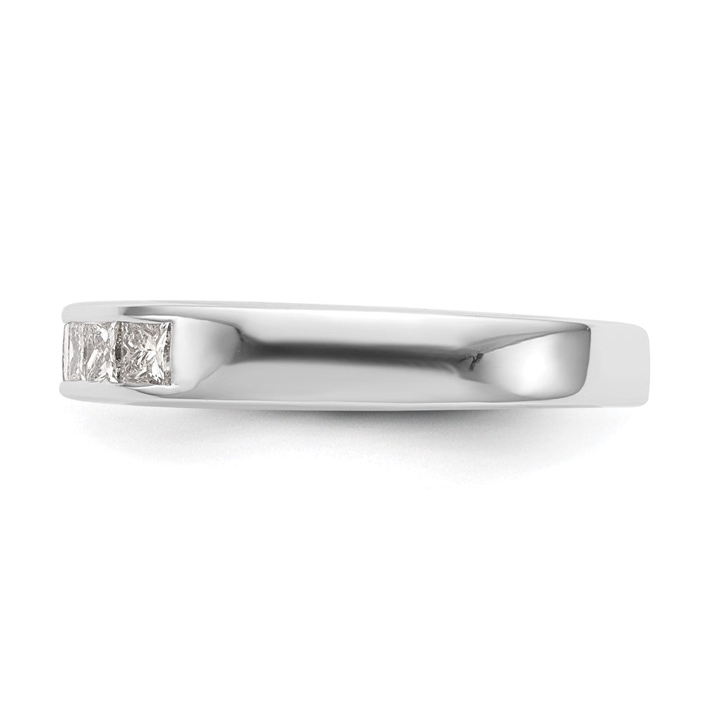14K Weißgold Ehering mit 7 Diamanten in Kanalfassung