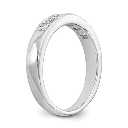 14K Weißgold Ehering mit 7 Diamanten in Kanalfassung