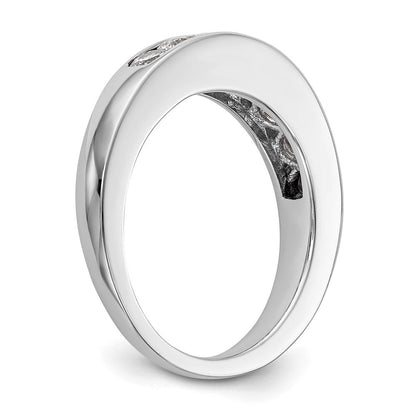 14K Weißgold Ring mit 7 Diamanten in Kanalfassung