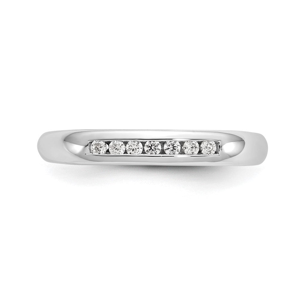 14K Weißgold Ehering mit 7 natürlichen Diamanten in Kanalfassung