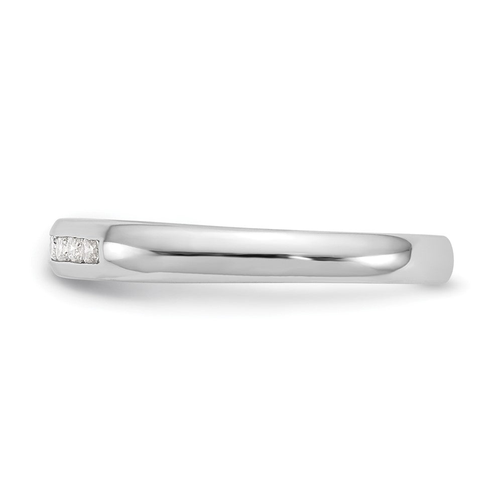 14K Weißgold Ehering mit 7 Diamanten in Kanalfassung