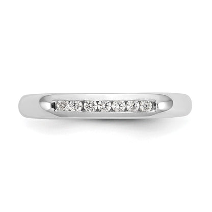 14K Weißgold Ehering mit 7 Diamanten in Kanalfassung