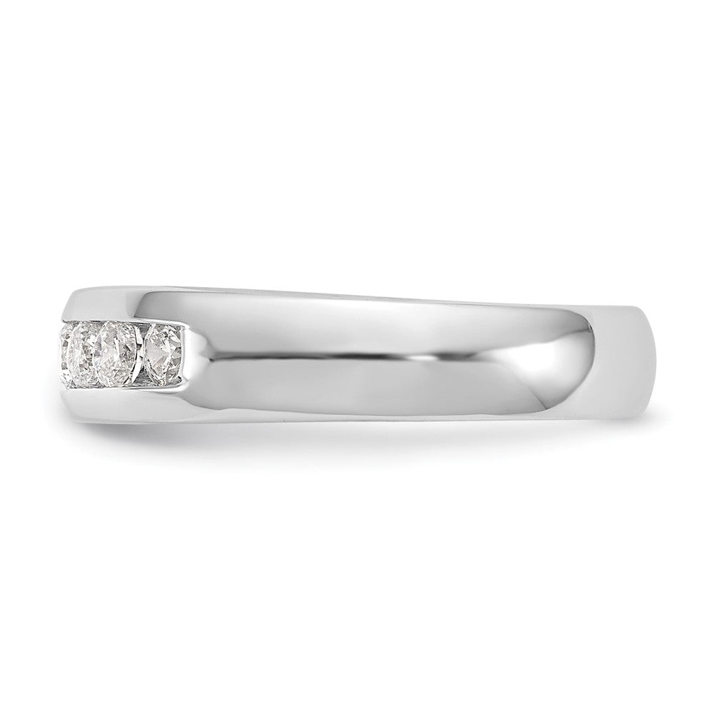 14K Weißgold Ehering mit 7 Diamanten in Kanalfassung