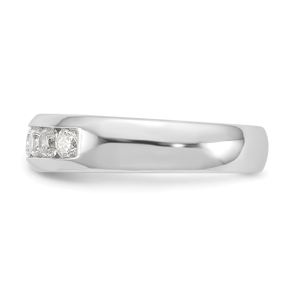 14K Weißgold Ehering mit 7 Diamanten in Kanalfassung