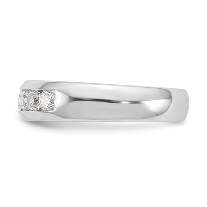 14K Weißgold Ehering mit 7 Diamanten in Kanalfassung