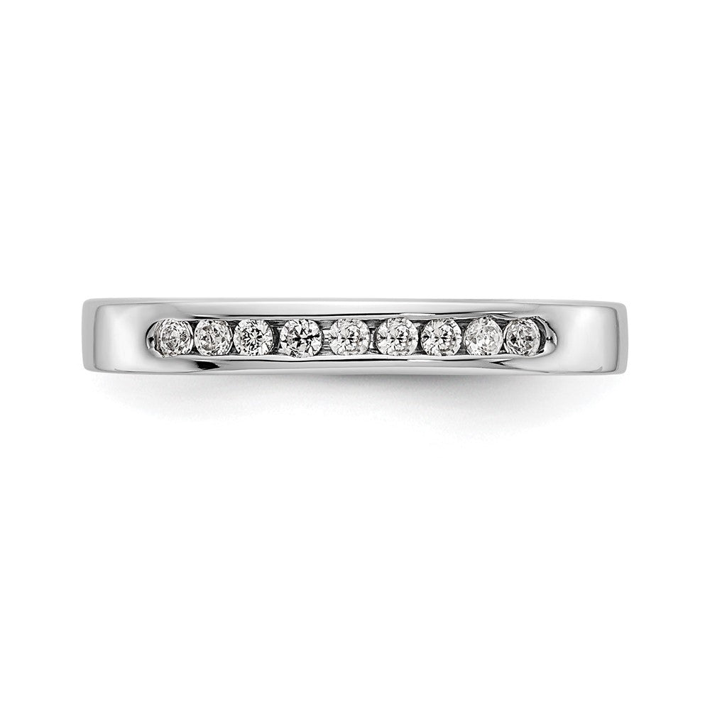 14K Weißgold Ehering mit 9 Diamanten in Kanalfassung