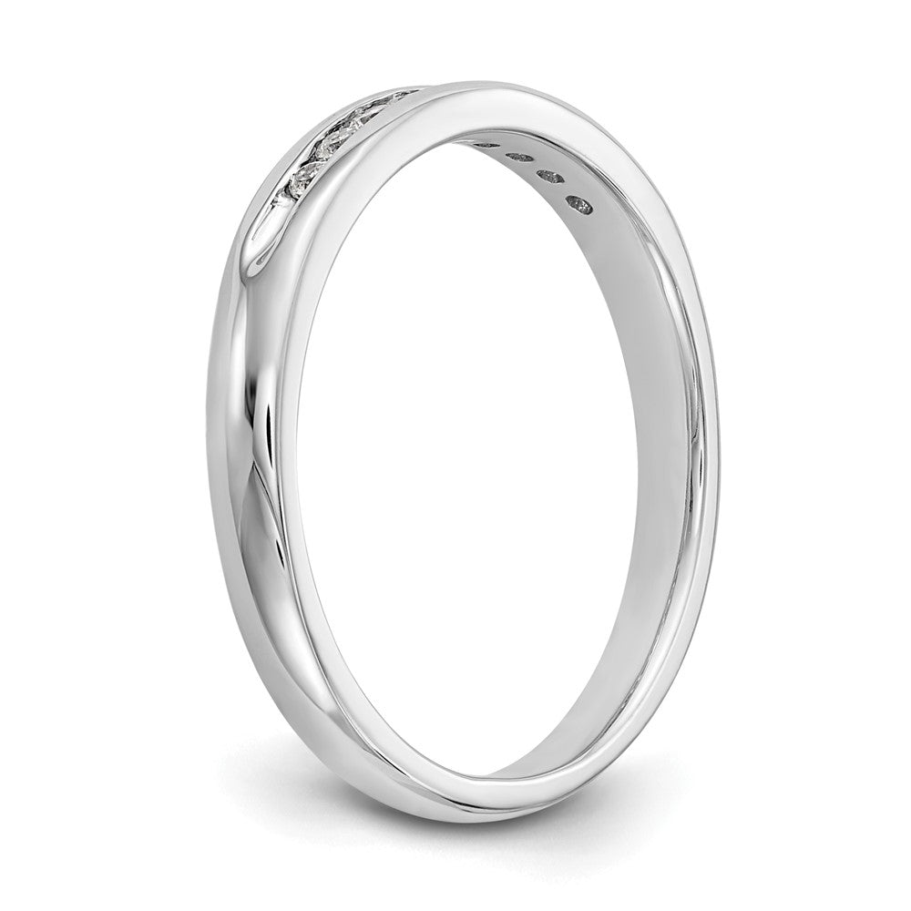 14K Weißgold Ring mit 9 kanalgefassten, im Labor gezüchteten Diamanten, VS/SI+ G+