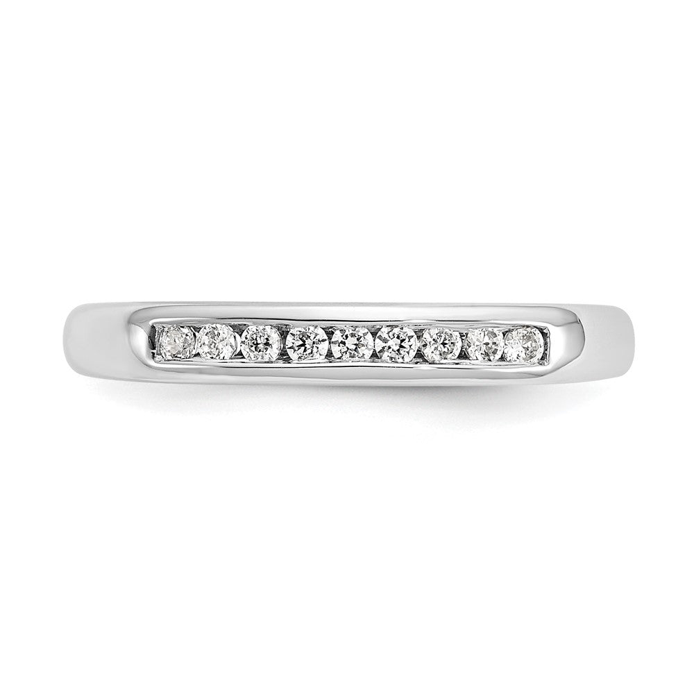 14K Weißgold Ehering mit 9 Diamanten in Kanalfassung