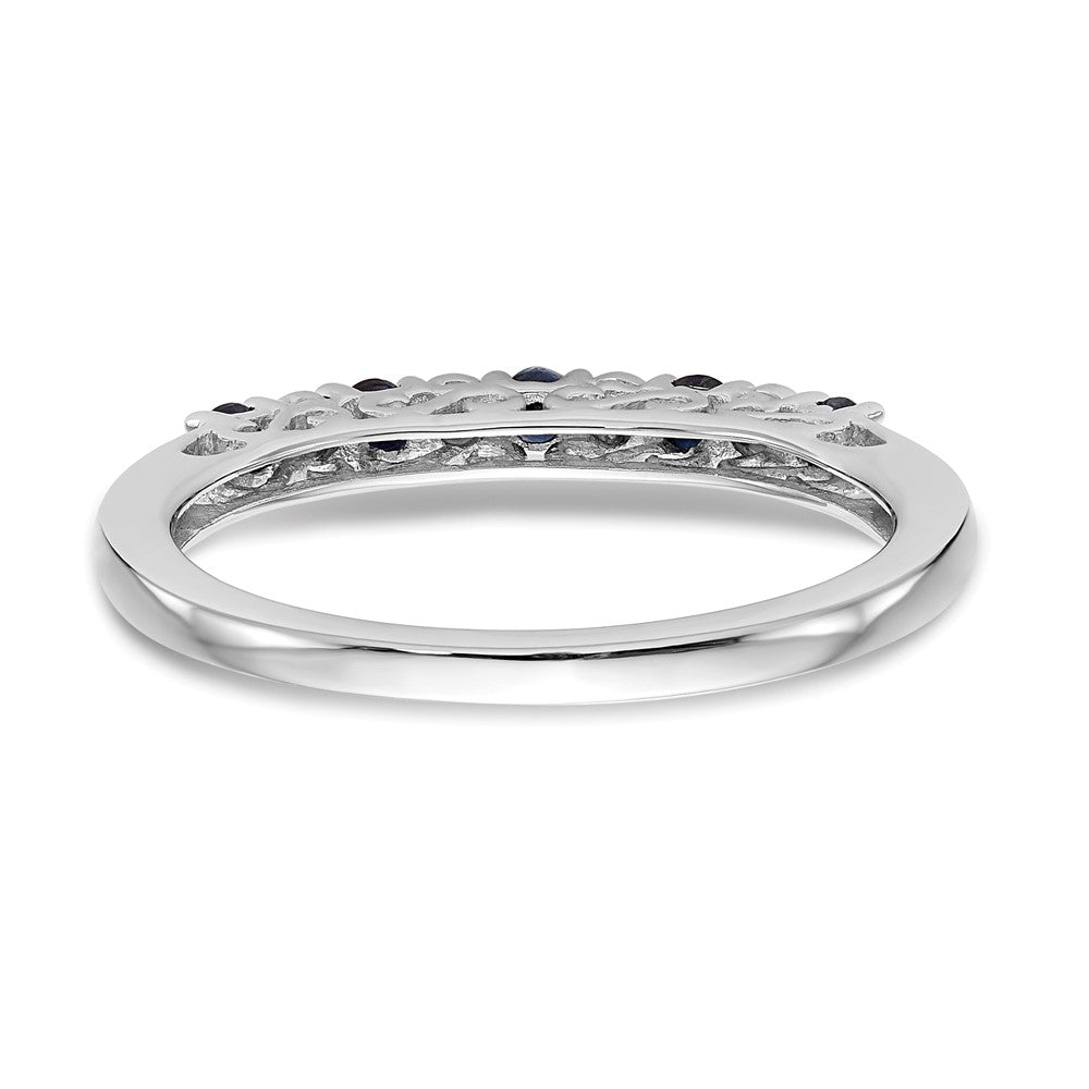 14K Weißgold Ring mit natürlichen blauen Saphiren und Diamanten