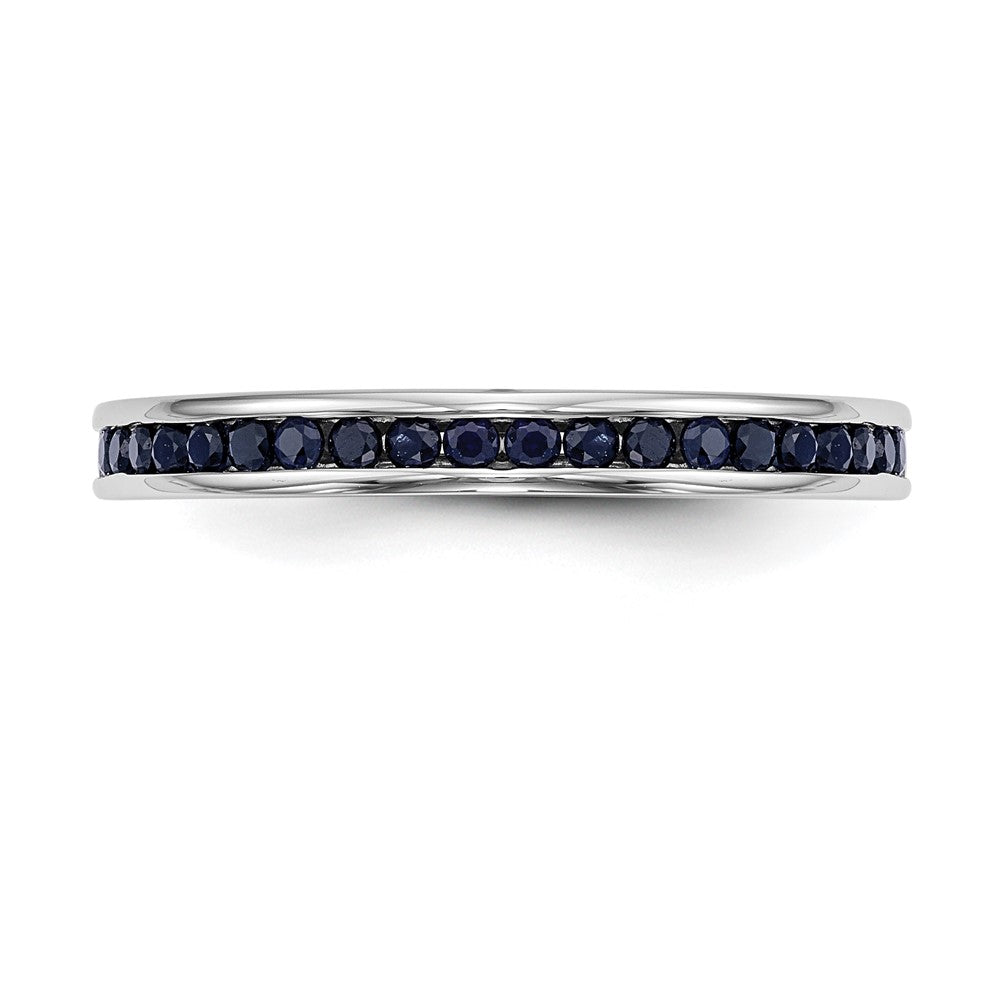 Massivring aus 14K Weißgold mit simuliertem Saphir