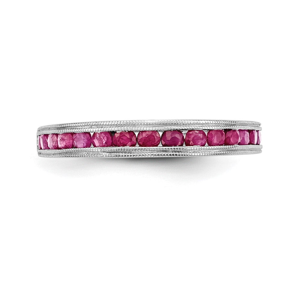 Ring aus massivem 14K Weißgold mit simuliertem Rubin