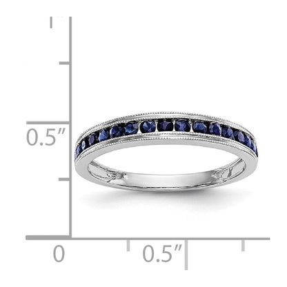 Solid-Ring aus 14K Weißgold mit blauem simuliertem Saphir