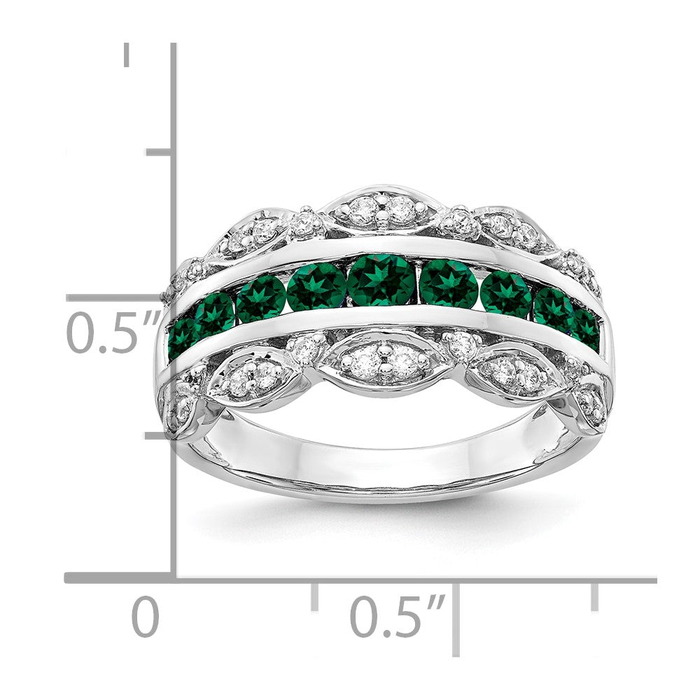 14K Weißgold Ring mit 0,2 ct. im Labor gezüchteten Diamanten VS/SI+ G+ und im Labor gezüchtetem Smaragd, Fancy-Design