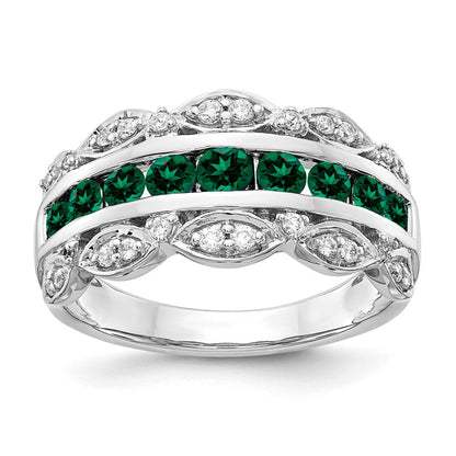 14K Weißgold Ring mit 0,2 ct. im Labor gezüchteten Diamanten VS/SI+ G+ und im Labor gezüchtetem Smaragd, Fancy-Design