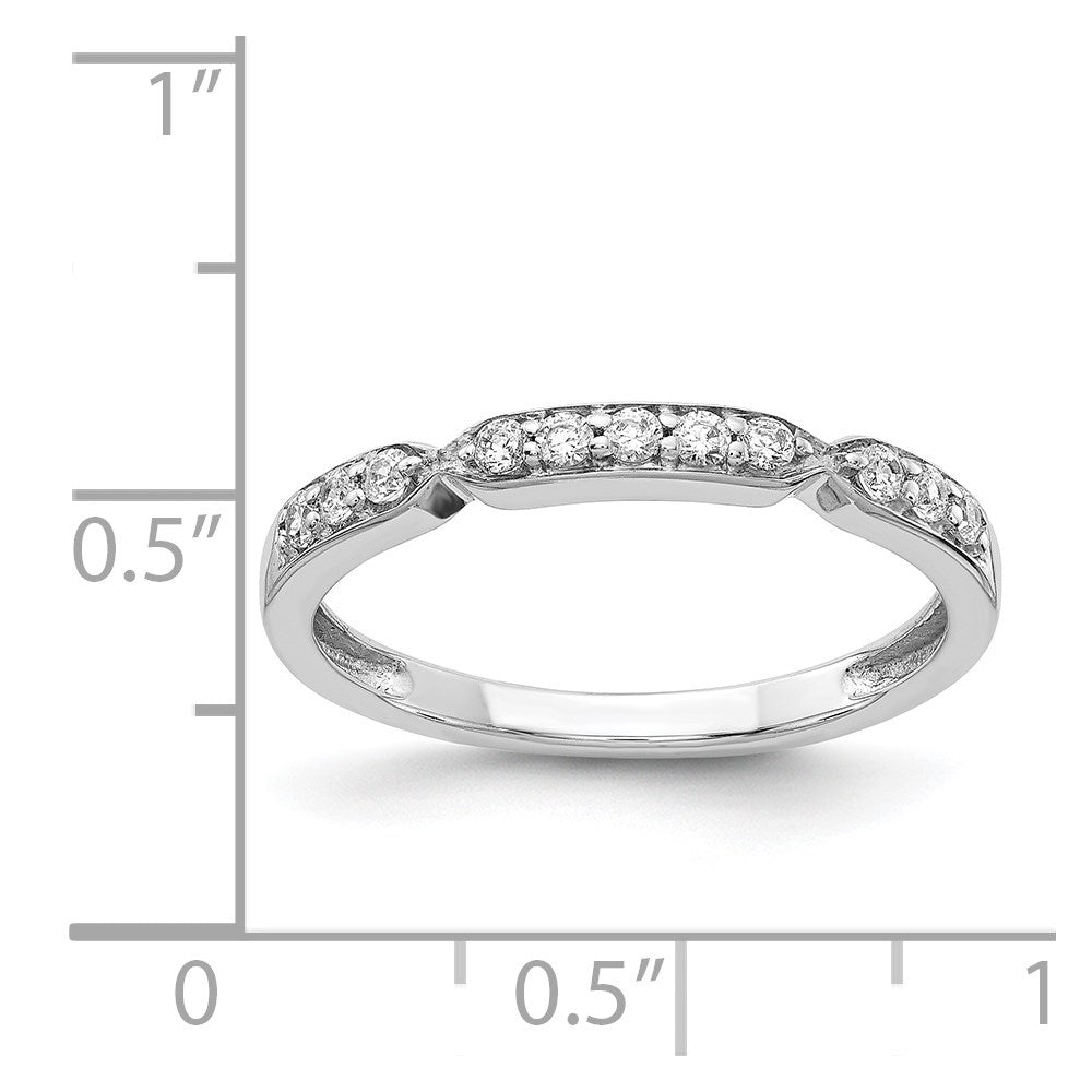 Ring aus 14K Weißgold mit natürlichen Diamanten