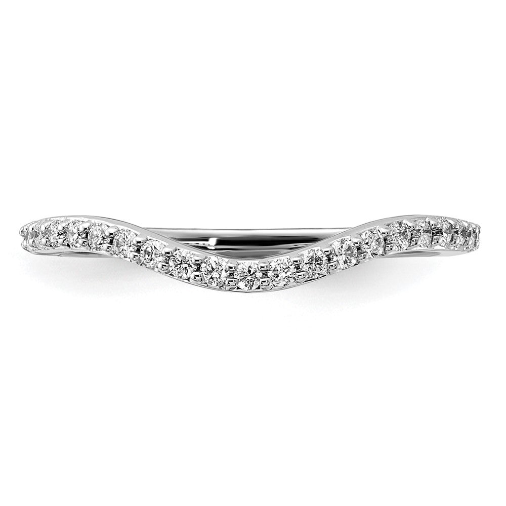 14K Weißgold Ring mit geschwungenem Design und natürlichen Diamanten