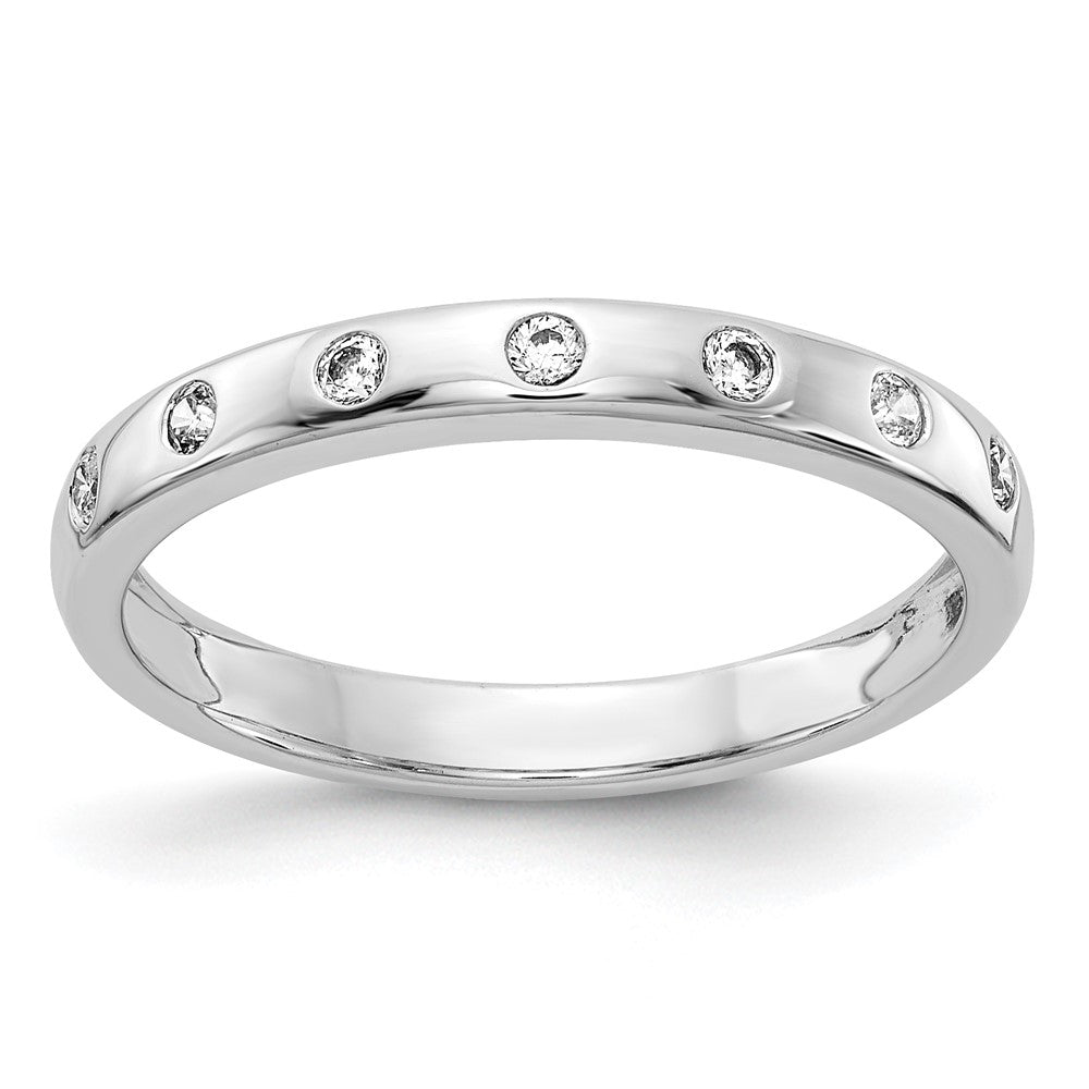 14K Weißgold Ring mit 7 natürlichen Diamanten