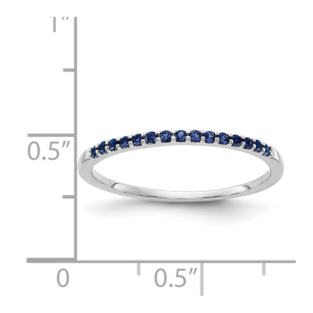 14K Weißgold Ring mit blauem Saphir