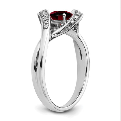 14K Weißgold Ring mit ovalem Granat und echten Diamanten