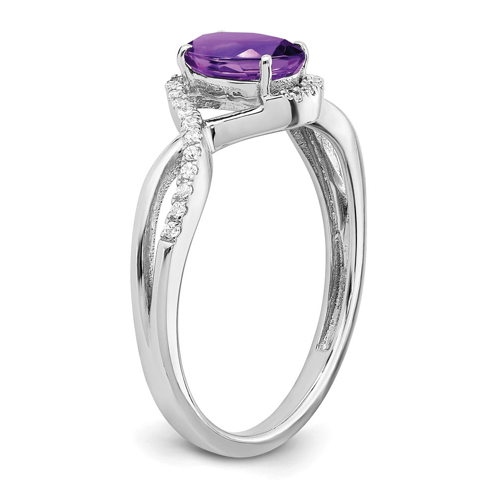 14K Weißgold Ring mit Amethyst im Ovalschliff und echten Diamanten, gedreht