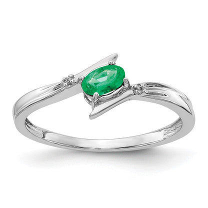 14K Weißgold Ring mit Diamant und Smaragd im Ovalschliff, poliert, im Bypass-Design