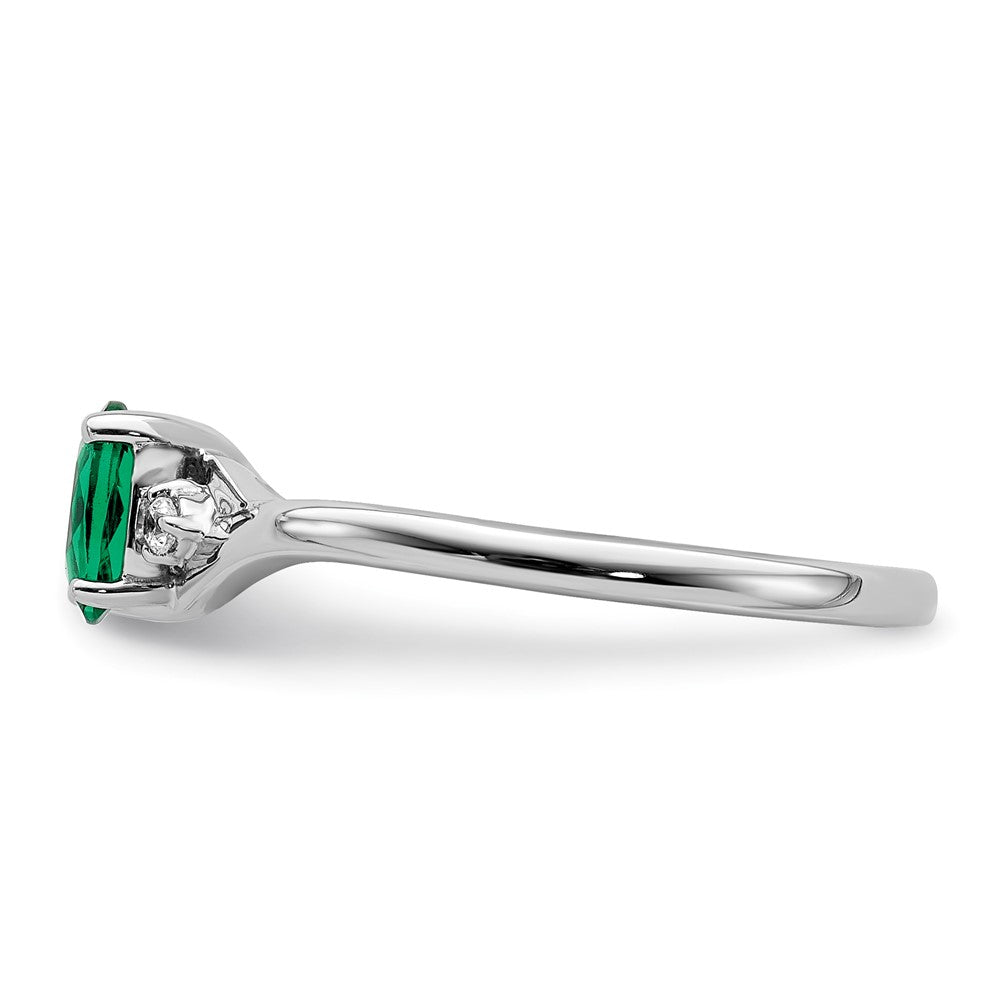 14K Weißgold Ring mit echten Diamanten und ovalem Smaragd