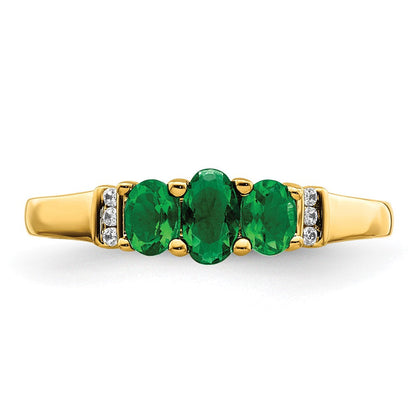 10K Gelbgold Poliert Dreifach Smaragd und Diamant 3-stone Ring