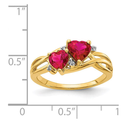 14K Weißgold Ring mit im Labor erzeugtem Rubin und Diamant im Doppelherz-Design Alternative Formulierung, je nach Kontext des Metalls (da "14K" ohne Farbangabe vorliegt, hier eine neutralere
