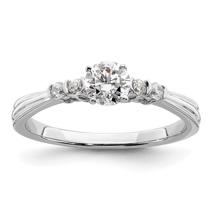 Zierlicher Verlobungsring aus 10K Weißgold mit 0,5 ct. laborgezüchteten Diamanten VS/SI+ G+
