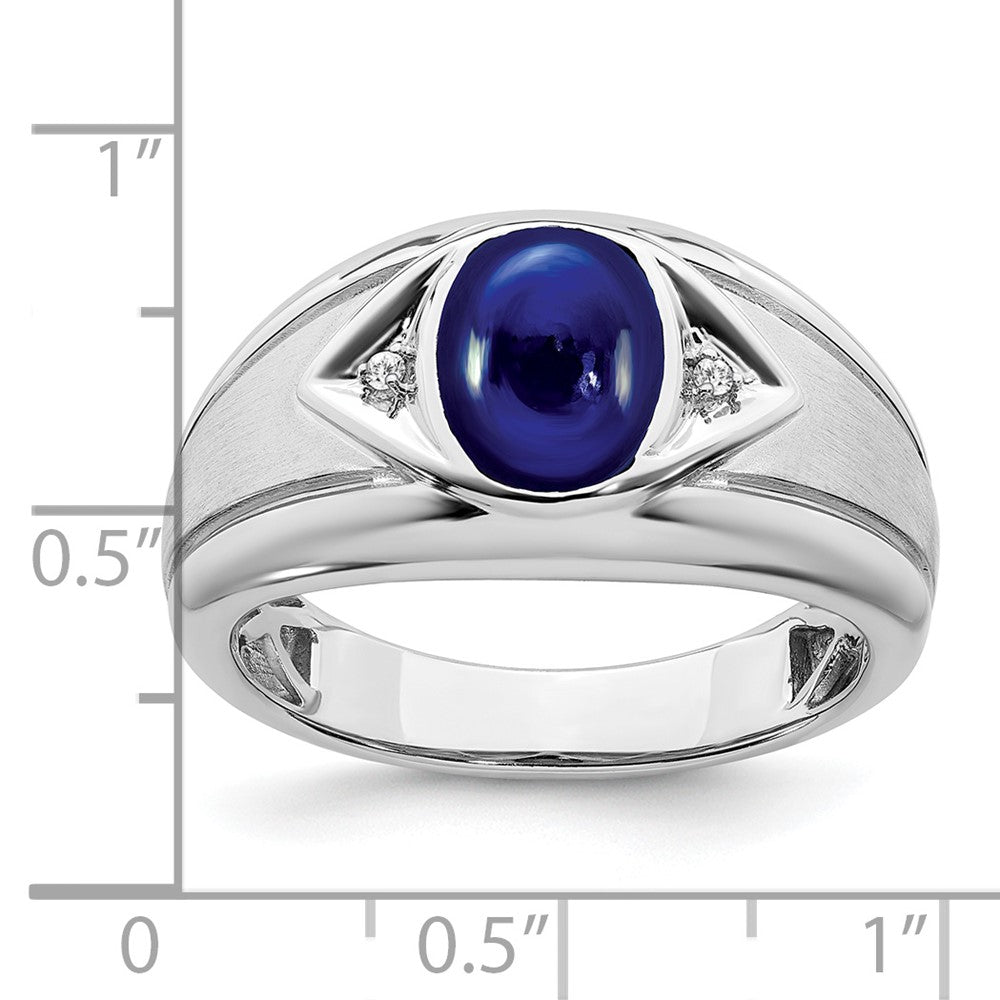Herrenring aus 14K Weißgold mit synthetischem Saphir und echtem Diamant