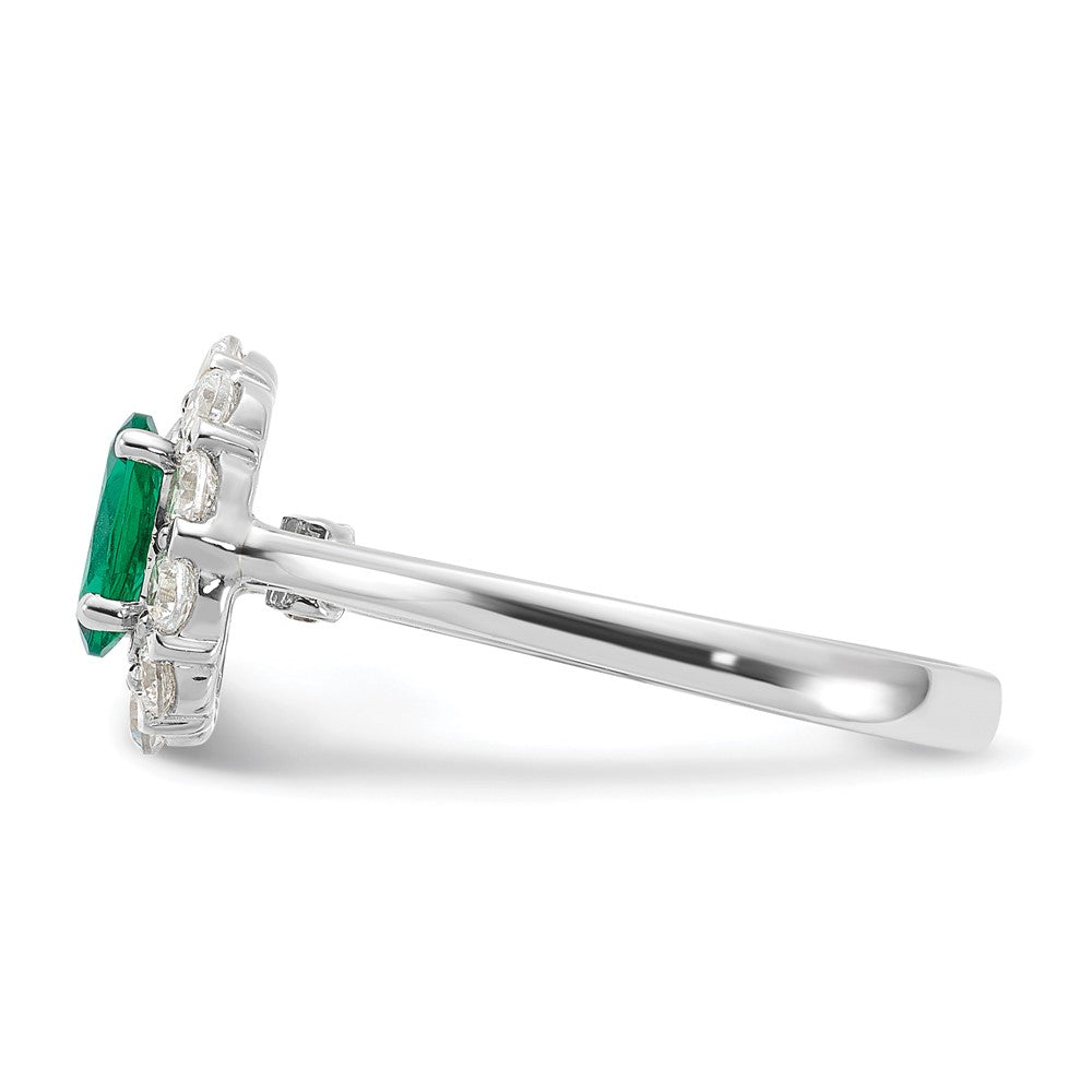 14K Weißgold Fashion-Ring mit 0,625 ct. Laborgezüchteten Diamanten VS/SI+ G+ und ovalem laborgezüchtetem Smaragd-Halo