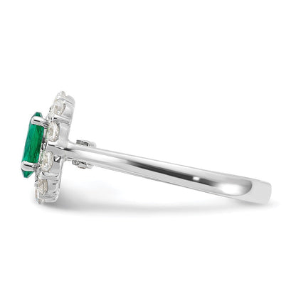 14K Weißgold Fashion-Ring mit 0,625 ct. Laborgezüchteten Diamanten VS/SI+ G+ und ovalem laborgezüchtetem Smaragd-Halo