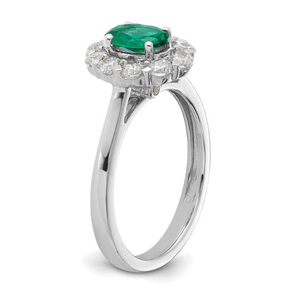 10K Weißgold Fashion-Ring mit 0,625 ct. im Labor gezüchteten Diamanten VS/SI+ G+ und ovalem, im Labor gezüchtetem Smaragd-Halo