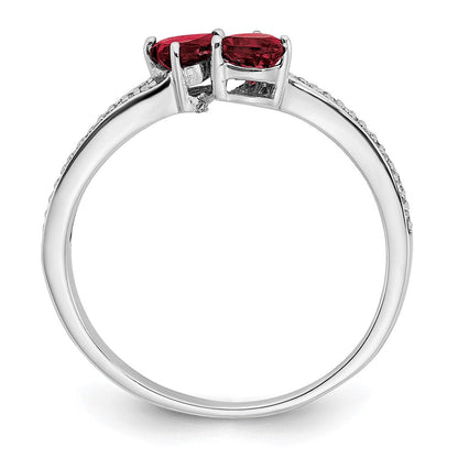 14K Weißgold Ring mit gezüchtetem Rubin und echtem Diamant im Herzschliff, 2 Steine