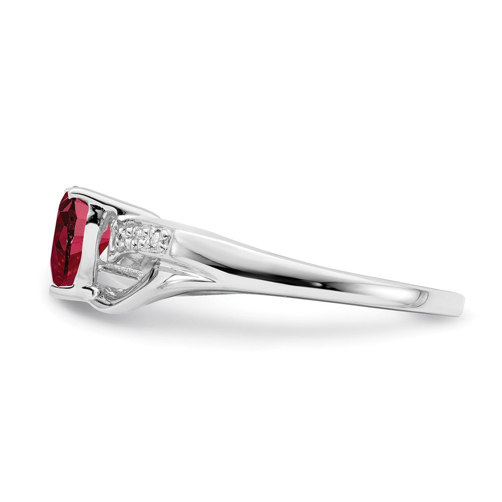 14K Weißgold Ring mit gezüchtetem Rubin und echtem Diamant in Herzform