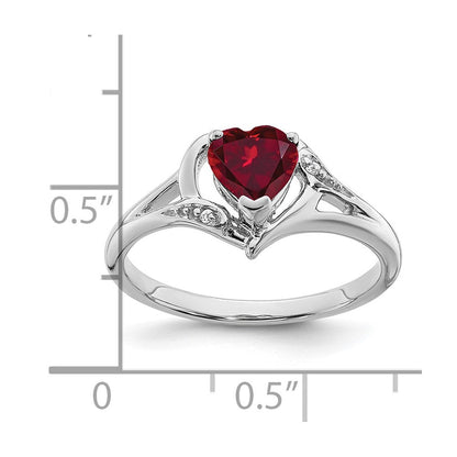 14K Weißgoldring mit synthetischem Rubin und echten Diamanten in Herzform