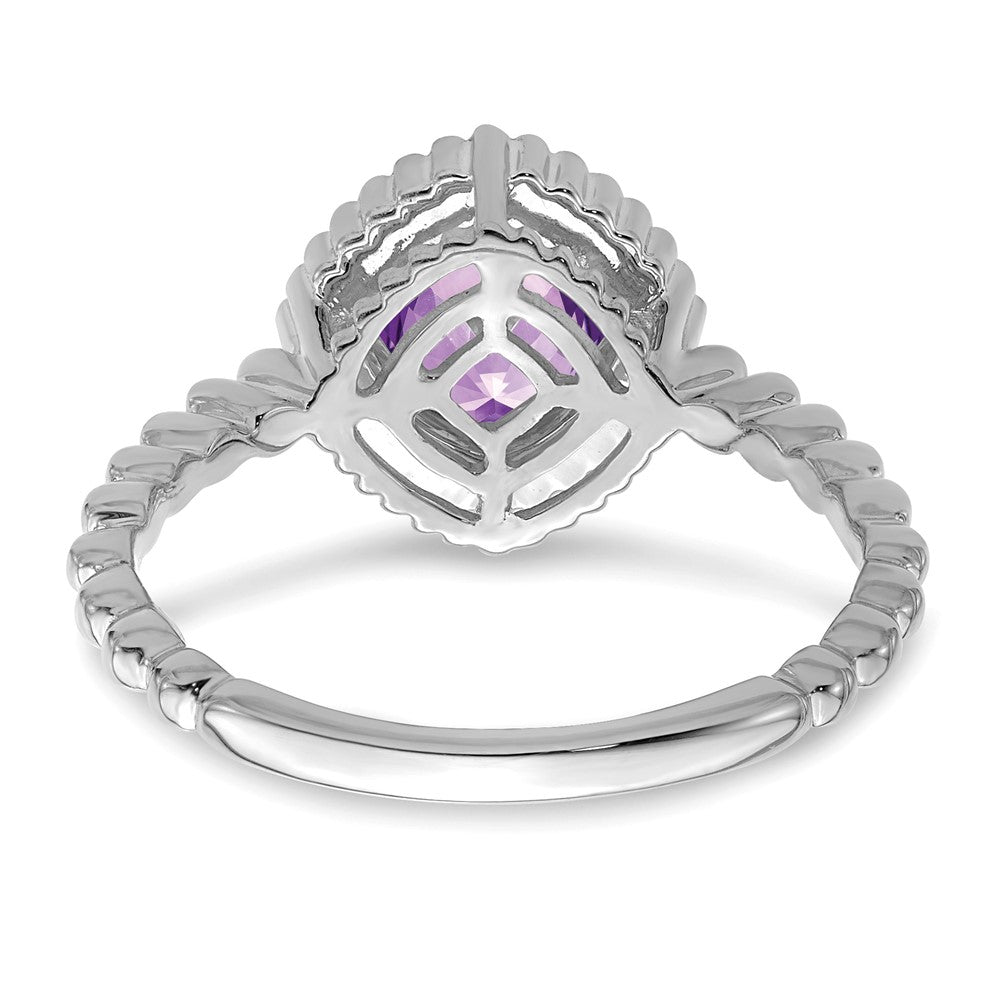 14K Weißgold Ring mit Kissenschliff-Amethyst